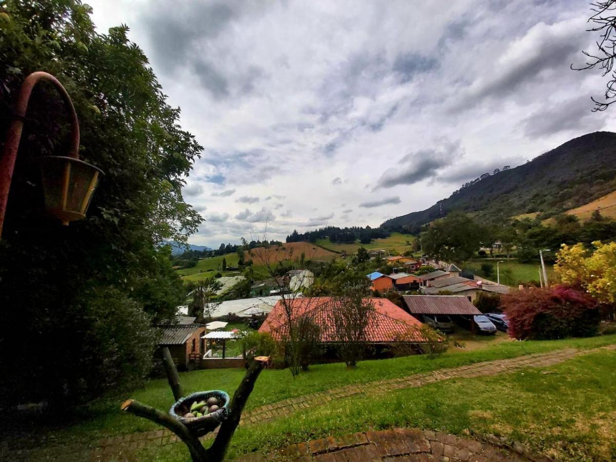 Campina Suiza Ξενοδοχείο Tabio Εξωτερικό φωτογραφία